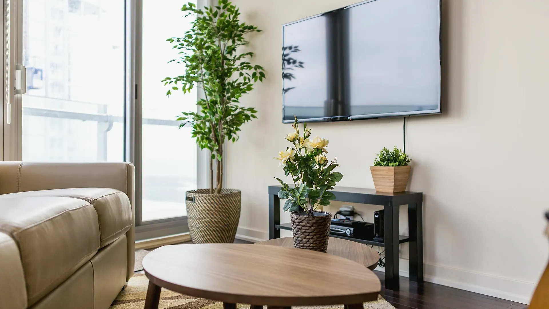 Quickstay - Upscale 3-Bedroom With Gorgeous Lake View トロント ホテル