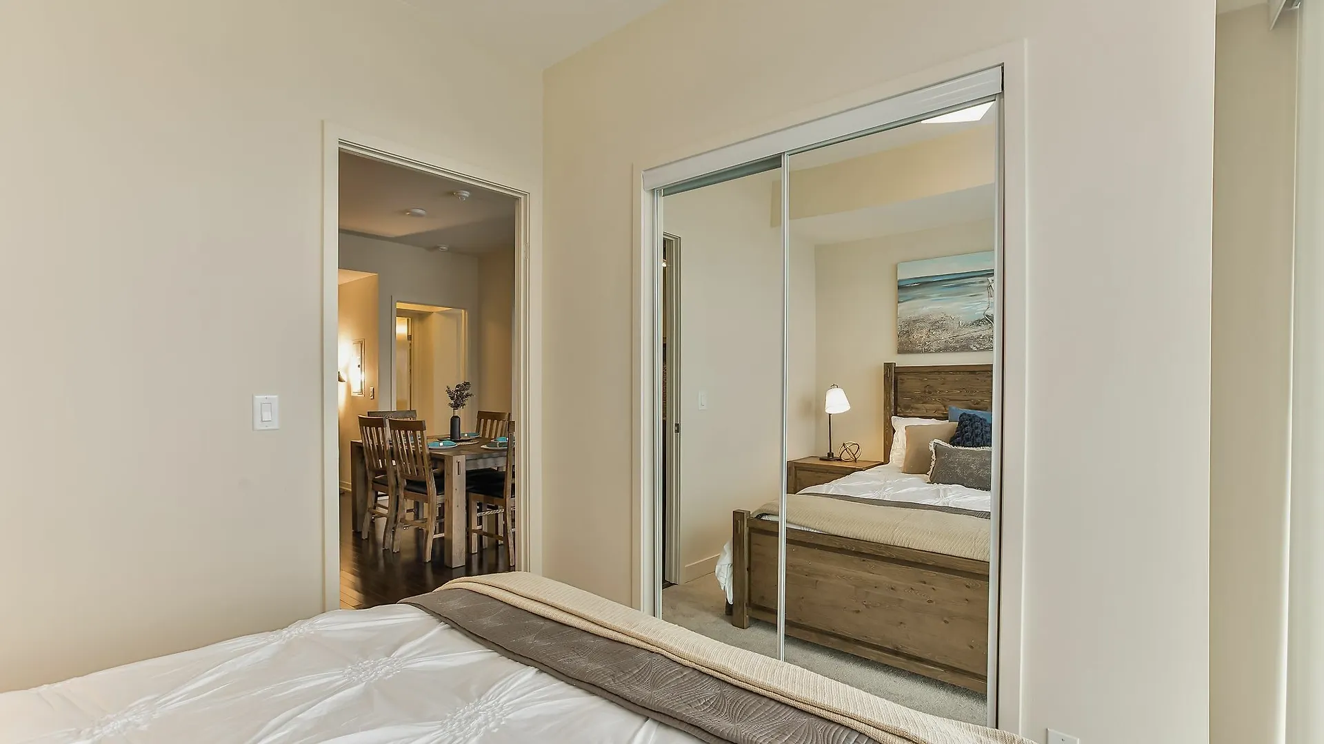 Quickstay - Upscale 3-Bedroom With Gorgeous Lake View トロント カナダ