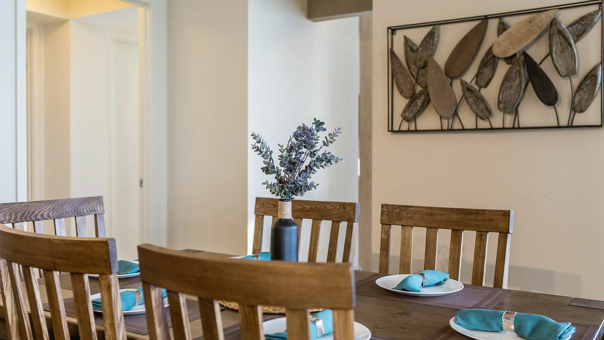 ホテル Quickstay - Upscale 3-Bedroom With Gorgeous Lake View トロント